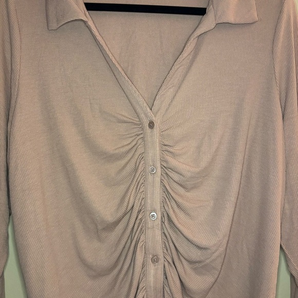 NWOT Old Navy Women’s Quartz Pink Fitted Button-down Top Size 2X - Picture 5 of 8